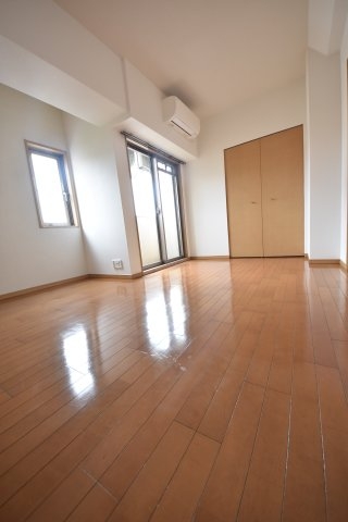 プレサンス神戸メリケンパーク前