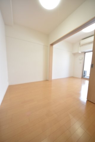 エステムコート三宮駅前2アデシオン