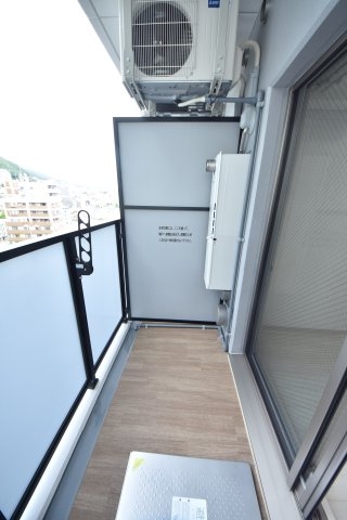 エステムコート新神戸２駅前山手