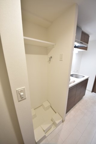 エステムコート新神戸２駅前山手