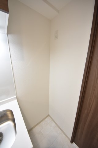 エステムコート新神戸２駅前山手