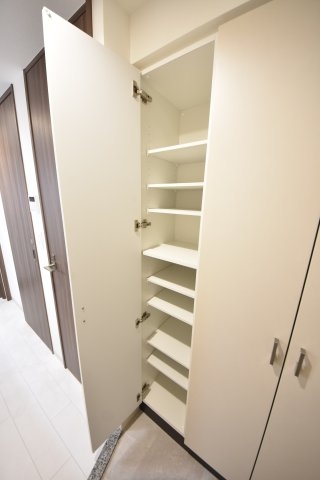 エステムコート新神戸２駅前山手