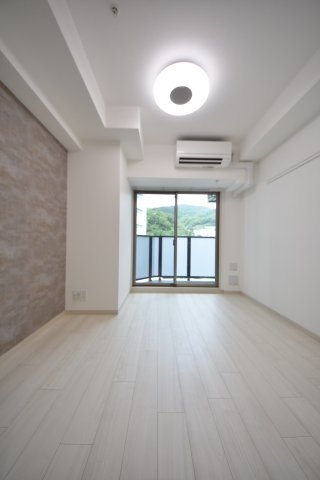 エステムコート新神戸２駅前山手