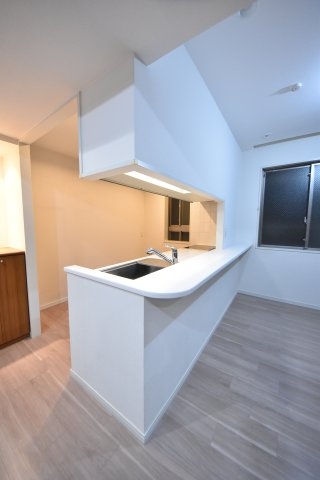 ワコーレ神戸中山手通