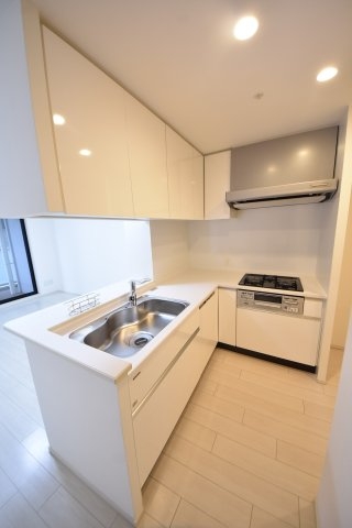 ワコーレ神戸三宮トラッドタワー