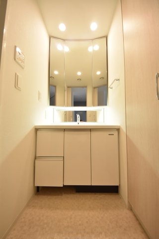 ワコーレ神戸三宮トラッドタワー