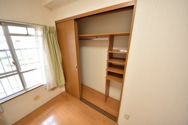 神戸市中央区港島中町３丁目のマンション