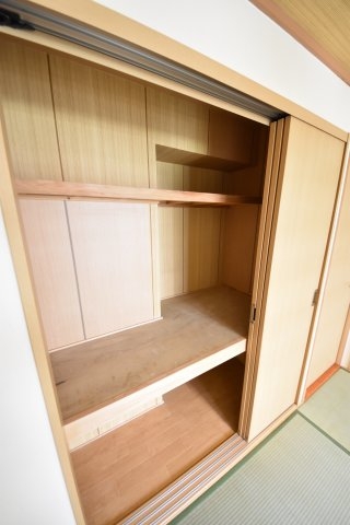 神戸市中央区港島中町３丁目のマンション