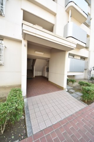 神戸市中央区港島中町３丁目のマンション