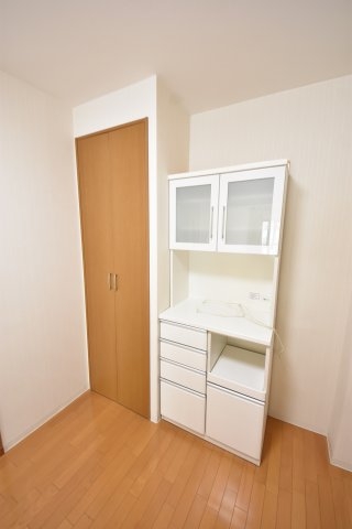 神戸市中央区港島中町３丁目のマンション