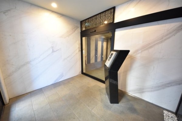 ララプレイス三宮ルミナージュ