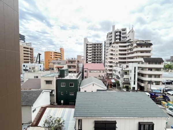 エステムコート神戸ハーバーランド前4ベイライト