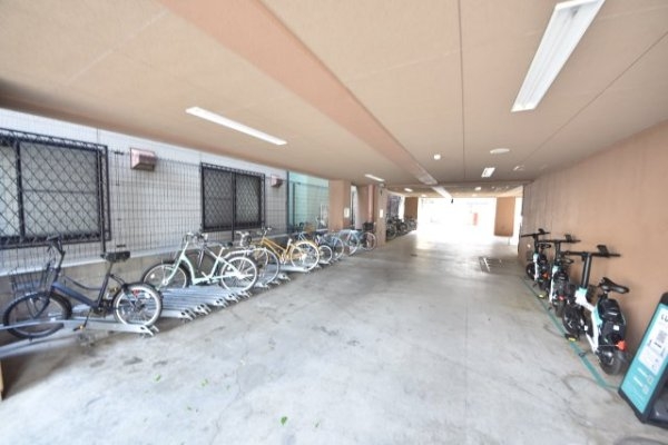 エステムコート神戸ハーバーランド前4ベイライト