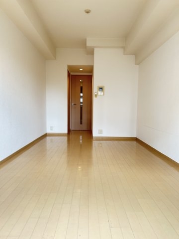 エステムコート神戸ハーバーランド前4ベイライト