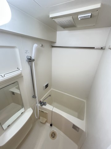 エステムコート神戸ハーバーランド前4ベイライト