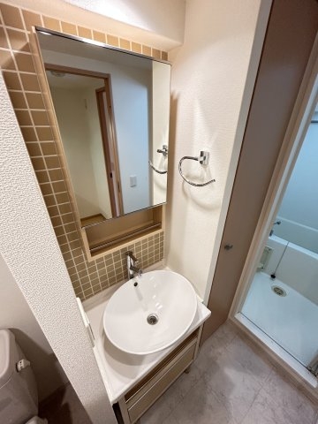 エステムコート神戸ハーバーランド前4ベイライト