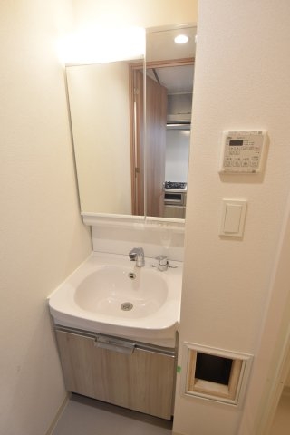 プレサンス三宮セントウエル