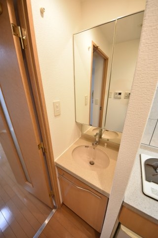 エステムコート新神戸エリタージュ