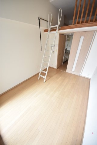 エステムコート三宮駅前ラドゥー