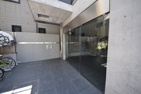 イーストヴィレッジ三宮