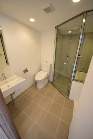 イーストヴィレッジ三宮