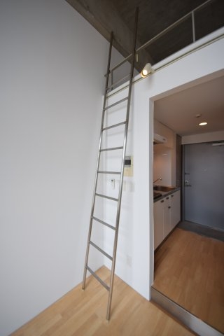 イーストヴィレッジ三宮