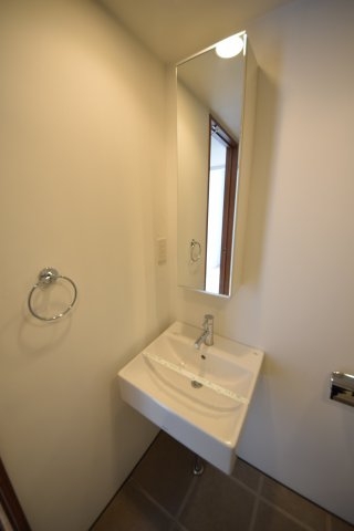 イーストヴィレッジ三宮