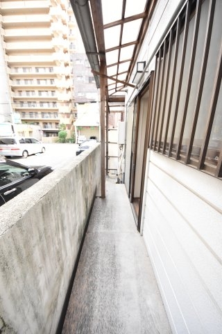 日暮通1丁目貸家