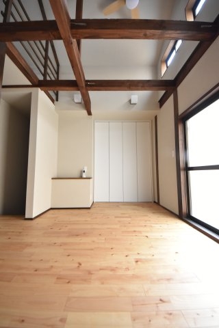 日暮通1丁目貸家