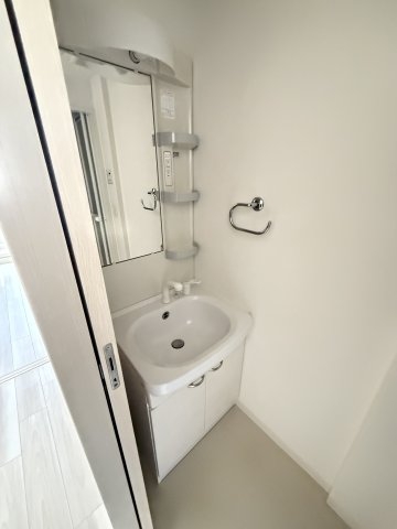 ワールドアイ神戸湊町