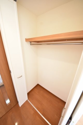 神戸市中央区八幡通１丁目のマンション