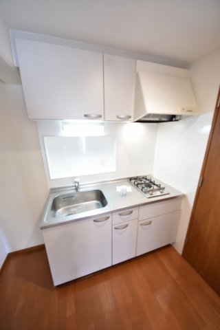 神戸市中央区八幡通１丁目のマンション