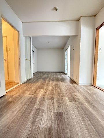 イーストヒルズ平野