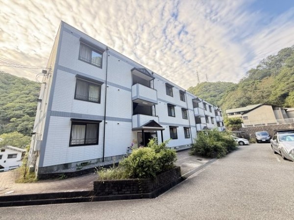 イーストヒルズ平野