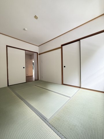 イーストヒルズ平野