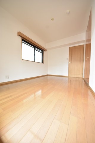 リーガル新神戸パークサイド