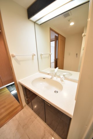 リーガル新神戸パークサイド