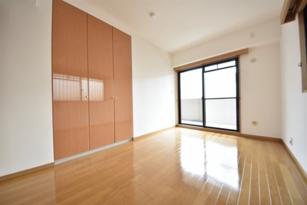 リーガル新神戸パークサイド