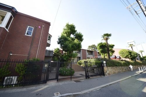 グラン・プリエール(六甲幼稚園)