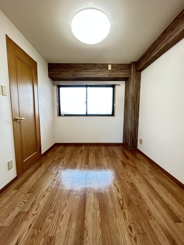 ユニバーサルビル