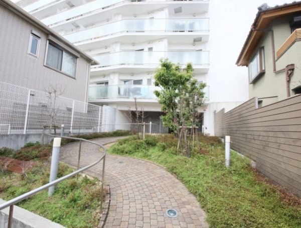 ロイスグラン神戸湊川公園