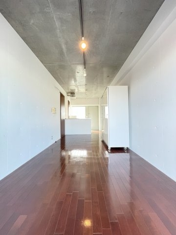 ロイスグラン神戸湊川公園