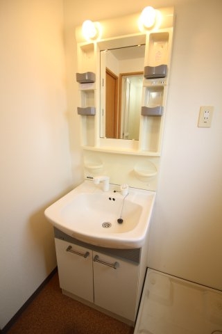 ラ・フォンテ三宮旭