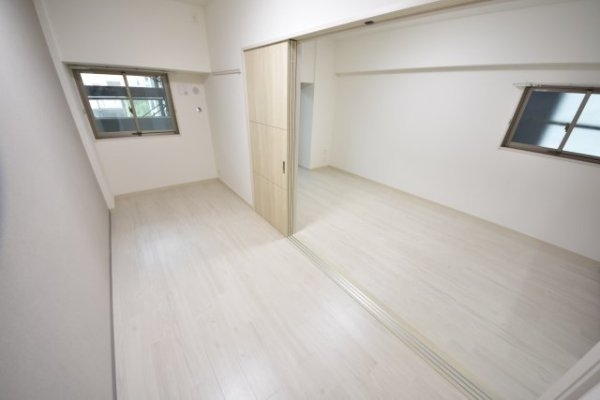 リベルタ元町通