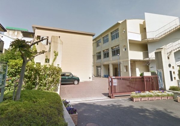 ネスト割塚(神戸市立宮本小学校)