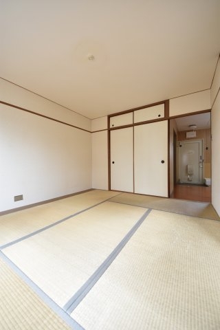 ニュー山手ビル