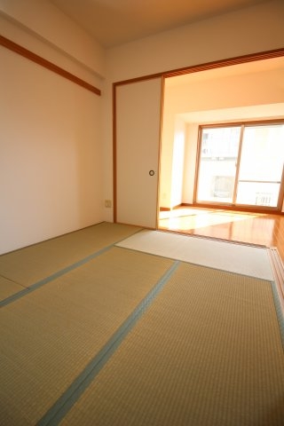 神戸市中央区磯上通３丁目のマンション