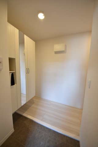 D-room旗塚通