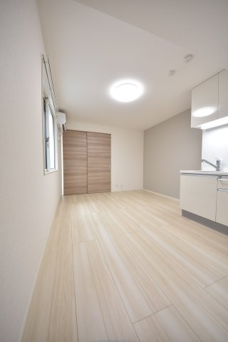 D-room旗塚通