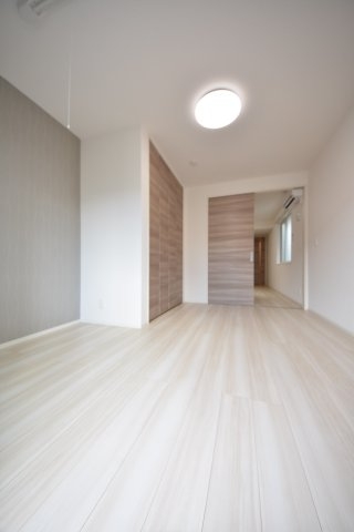 D-room旗塚通
